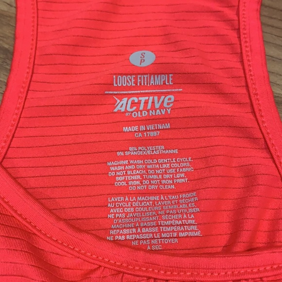 Various Athletic tops - Picture 2 of 4